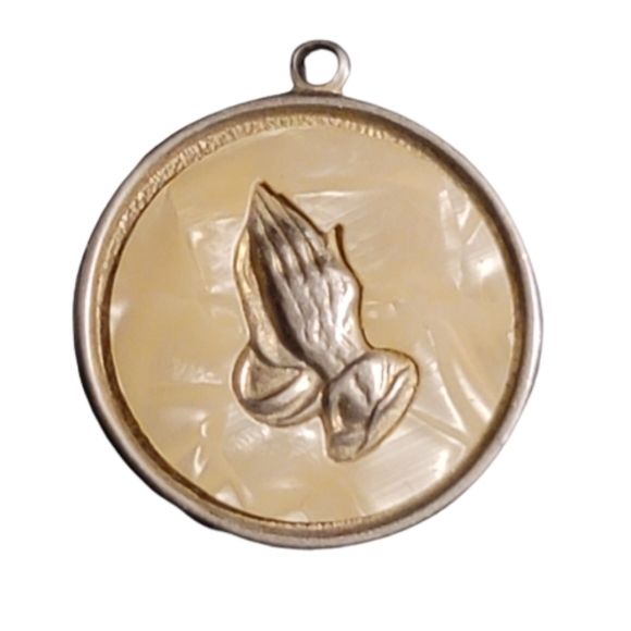 SERENITY Praying Hands Pendant Gold Toned 1" Vintage - Picture 1 of 4